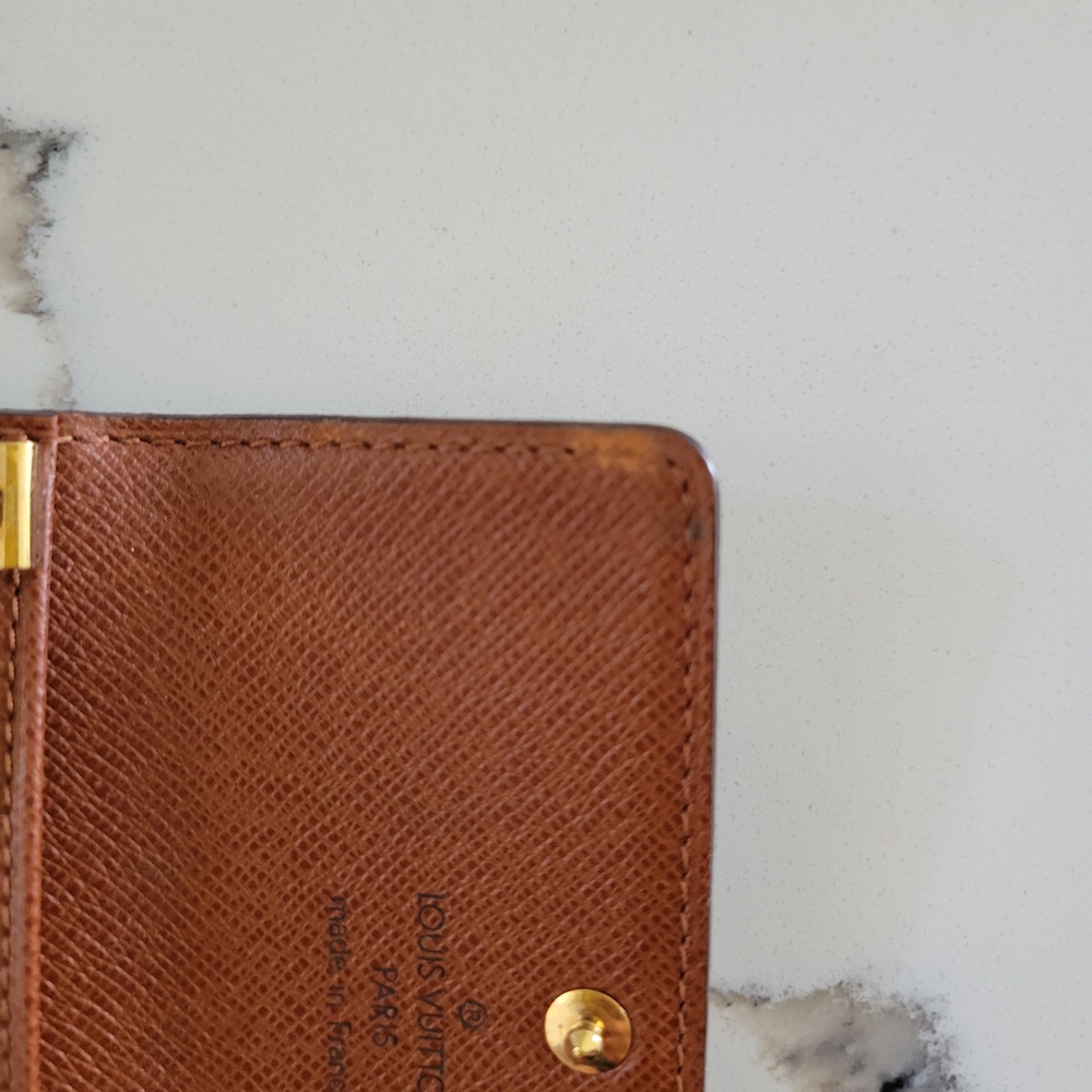 🍒 Louis Vuitton Brown Monogram Key & Card Holder - Picture 7 of 9